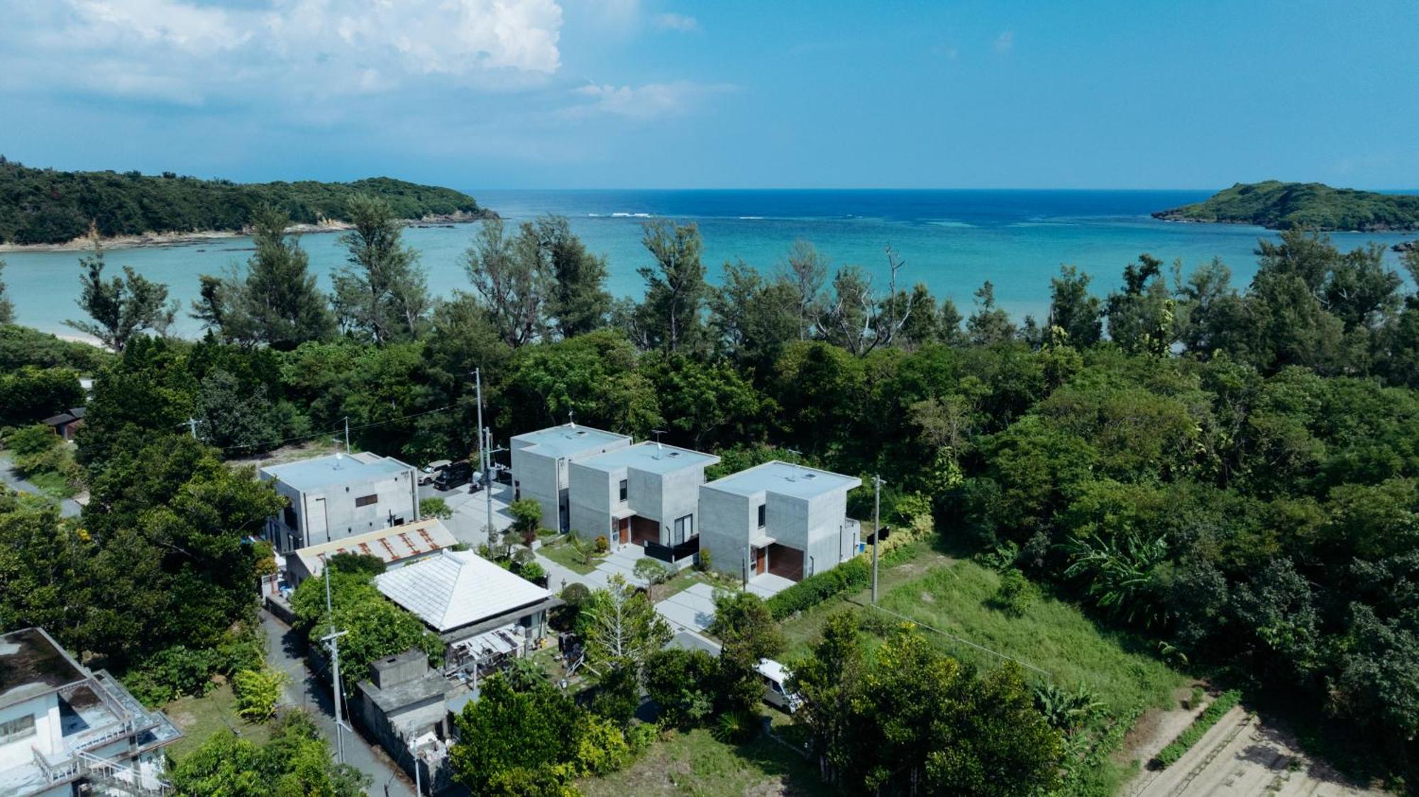 オープン記念!! 期間限定割引!!! Ryukyu Breeze 天然ビーチまで徒歩30秒 プライベートプール付きvilla 北部
