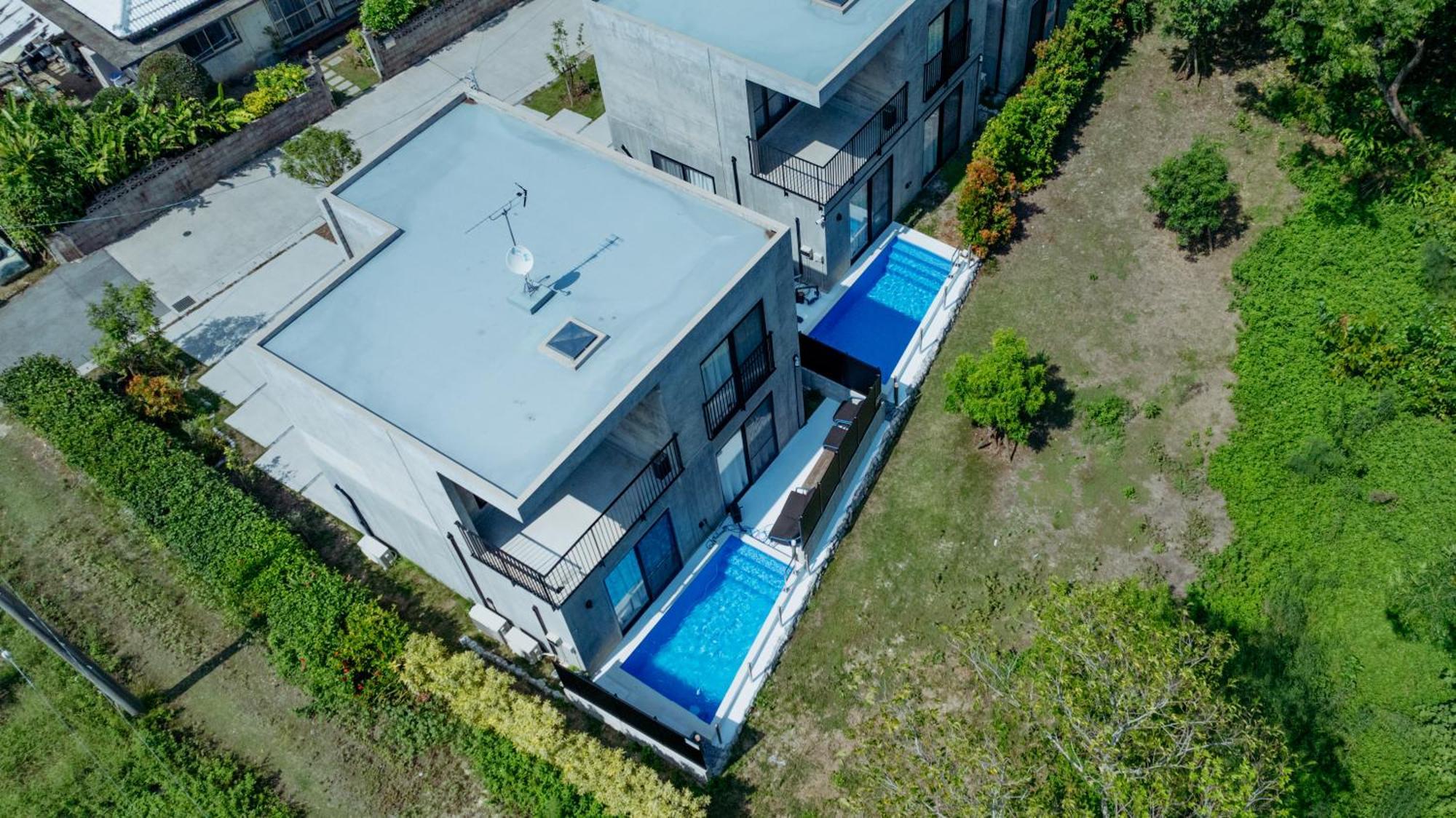 オープン記念!! 期間限定割引!!! Ryukyu Breeze 天然ビーチまで徒歩30秒 プライベートプール付きvilla 北部 * Nago
